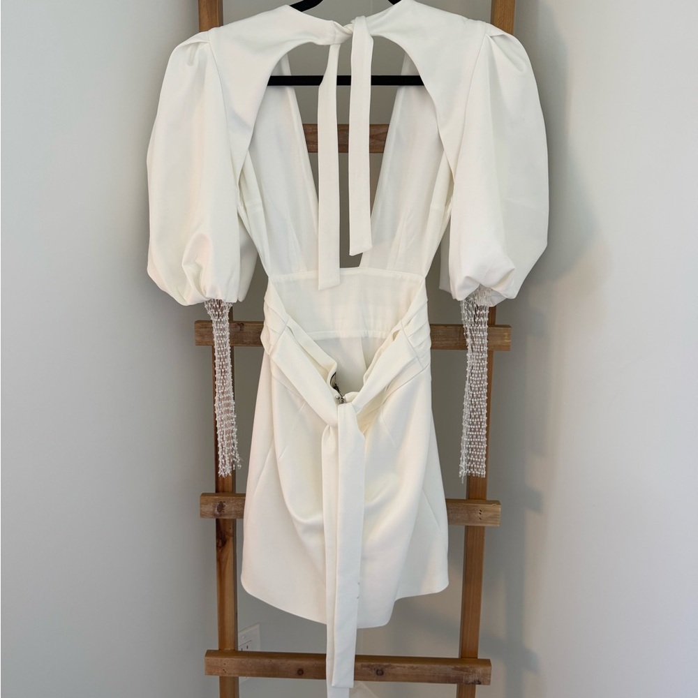 Elegant White Puff Sleeve Mini Dress - Picture 3 of 7